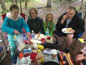 Rainy breakfast under the Kitchen Tent